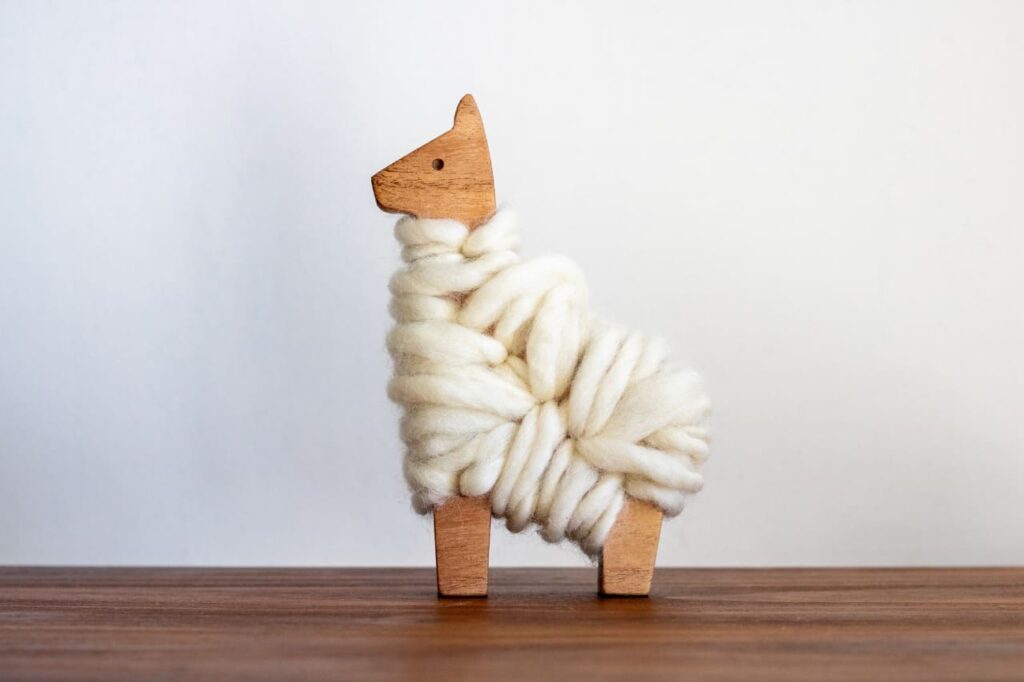 Cayú Wooden Animal: Traditional handfradt from Argentina